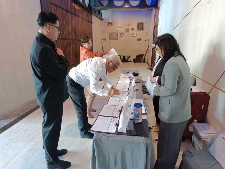 ประชุมประชาสัมพันธ์โครงการจ้างออกแบบรายละเอียด โครงการพัฒนาพื้นที่กลุ่มจังหวัดภาคใต้ฝั่งอ่าวไทย ระยะที่ 2 จ.ชุมพร