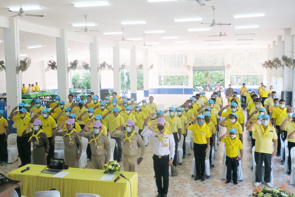 พิธีเปิดโครงการฝึกอบรบจิตอาสาภัยพิบัติประจำองค์กรปกครองส่วนท้องถิ่น ประจำปีงบประมาณ 2563 ร่วมกันระหว่างเทศบาลตำบลปากนำ้หลังสวนกับองค์การบริหารส่วนตำบลแหลมทราย ในวันที่ 26 สิงหาคม พ.ศ. 2563 ณ หอประชุมโรงเรียนวัดสว่างมนัส ตำบลปากน้ำ อำเภอหลังสวน (6 ภาพ)