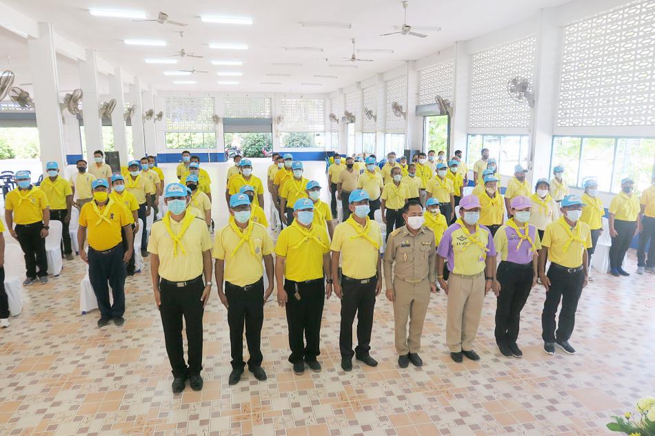 พิธีปิดโครงการฝึกอบรบจิตอาสาภัยพิบัติประจำองค์กรปกครองส่วนท้องถิ่น ประจำปีงบประมาณ 2563 ร่วมกันระหว่างเทศบาลตำบลปากนำ้หลังสวนกับองค์การบริหารส่วนตำบลแหลมทราย ในวันที่ 27 สิงหาคม พ.ศ. 2563 ณ หอประชุมโรงเรียนวัดสว่างมนัส ตำบลปากน้ำ อำเภอหลังสวน (6 ภาพ)