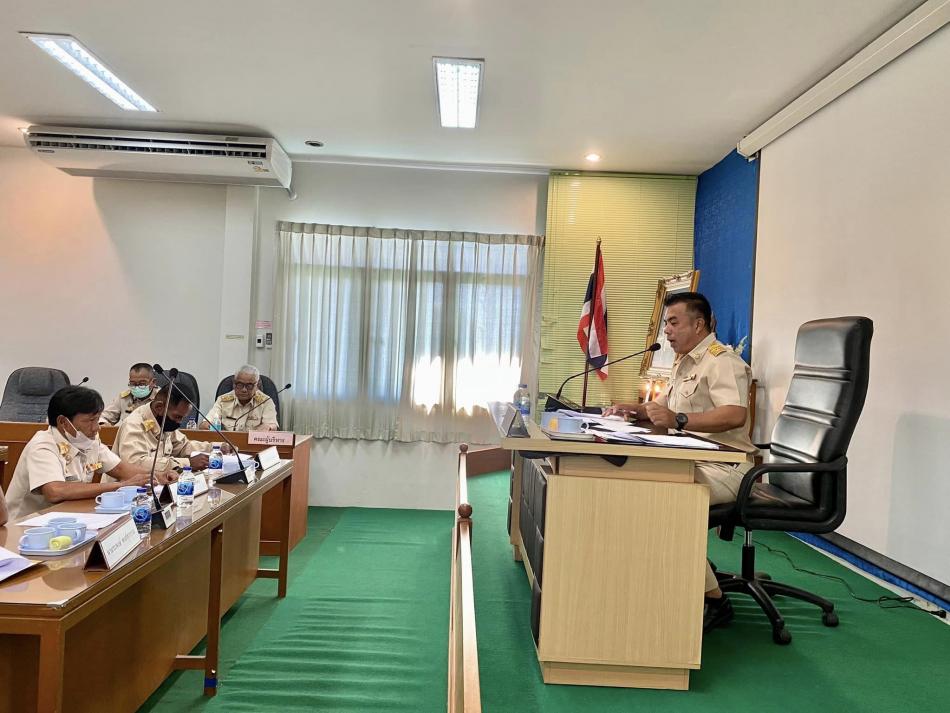 การประชุมสภาเทศบาลตำบลปากน้ำหลังสวน สมัยสามัญ สมัยที่ 4 ครั้งที่ 1 ประจำปี 2565