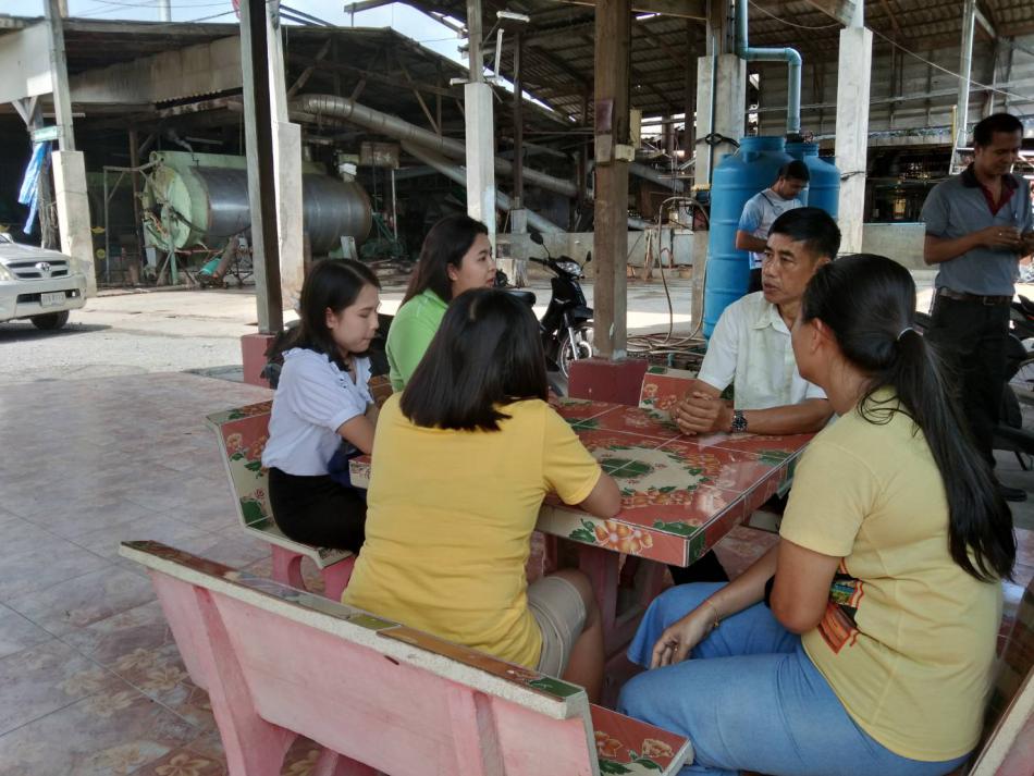 คณะกรรมการตรวจสอบข้อเท็จจริงเรื่องร้องเรียนร้องทุกข์กรณีเหตุรำคาญเข้าตรวจสอบเหตุร้องเรียนกลิ่นเหม็น จากการประกอบกิจการของ บริษัท กันตังธนาพร จำกัด ที่ตั้ง 75 ตำบลปากน้ำ อำเภอหลังสวน จังหวัดชุมพร (5 ภาพ)